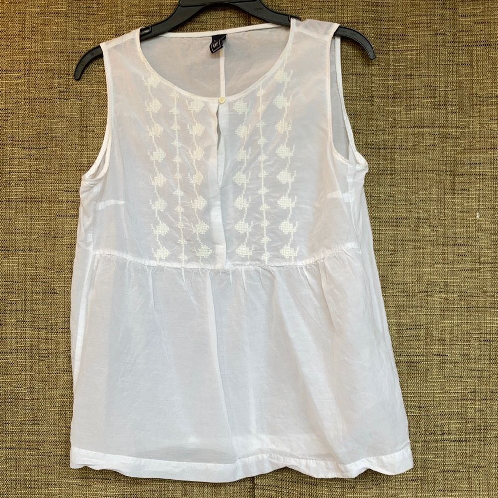 GAP embroidered cotton blend tank top